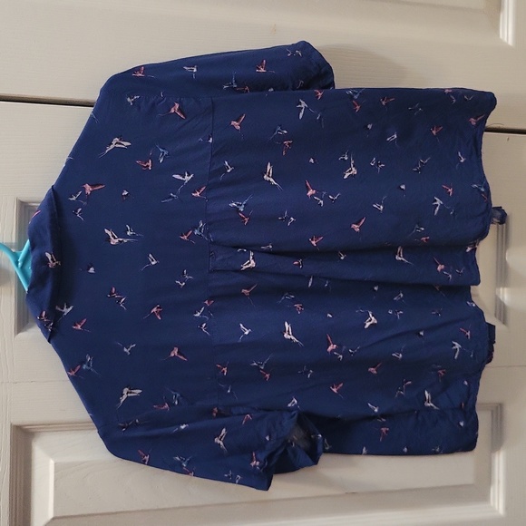 Hummingbird print button-down top - Picture 4 of 4